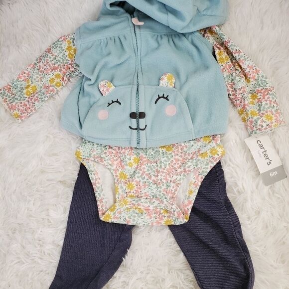 Baby Girl's 3 piece 6 month Outfit - Picture 1 of 4